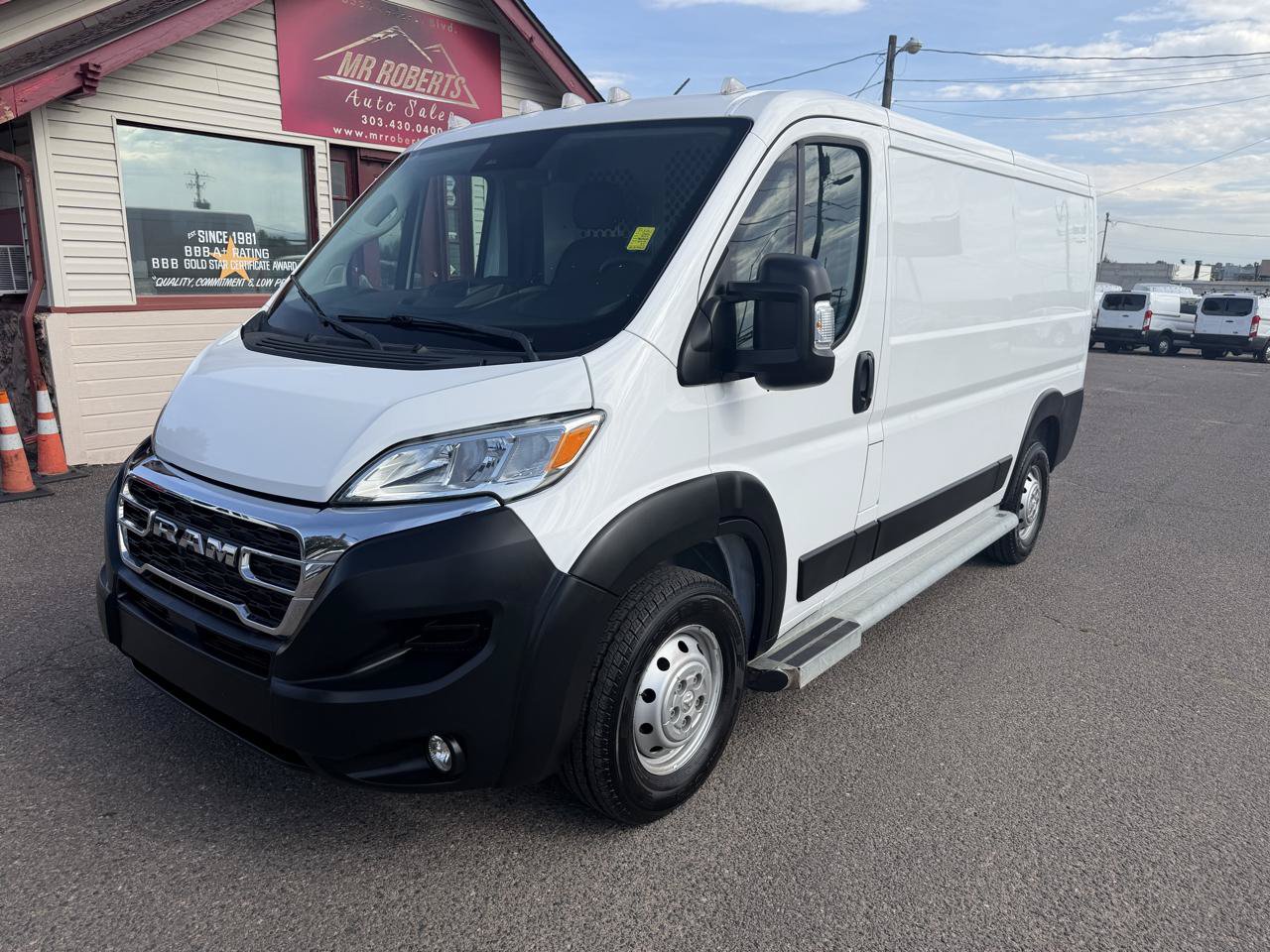 Used 2023 RAM ProMaster 2500 FWD image 4