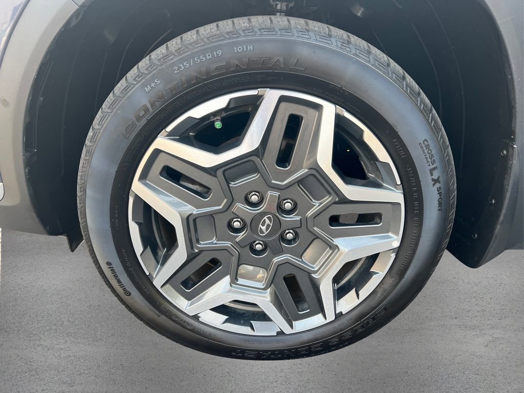 Used 2023 Hyundai Santa Fe Limited image 12