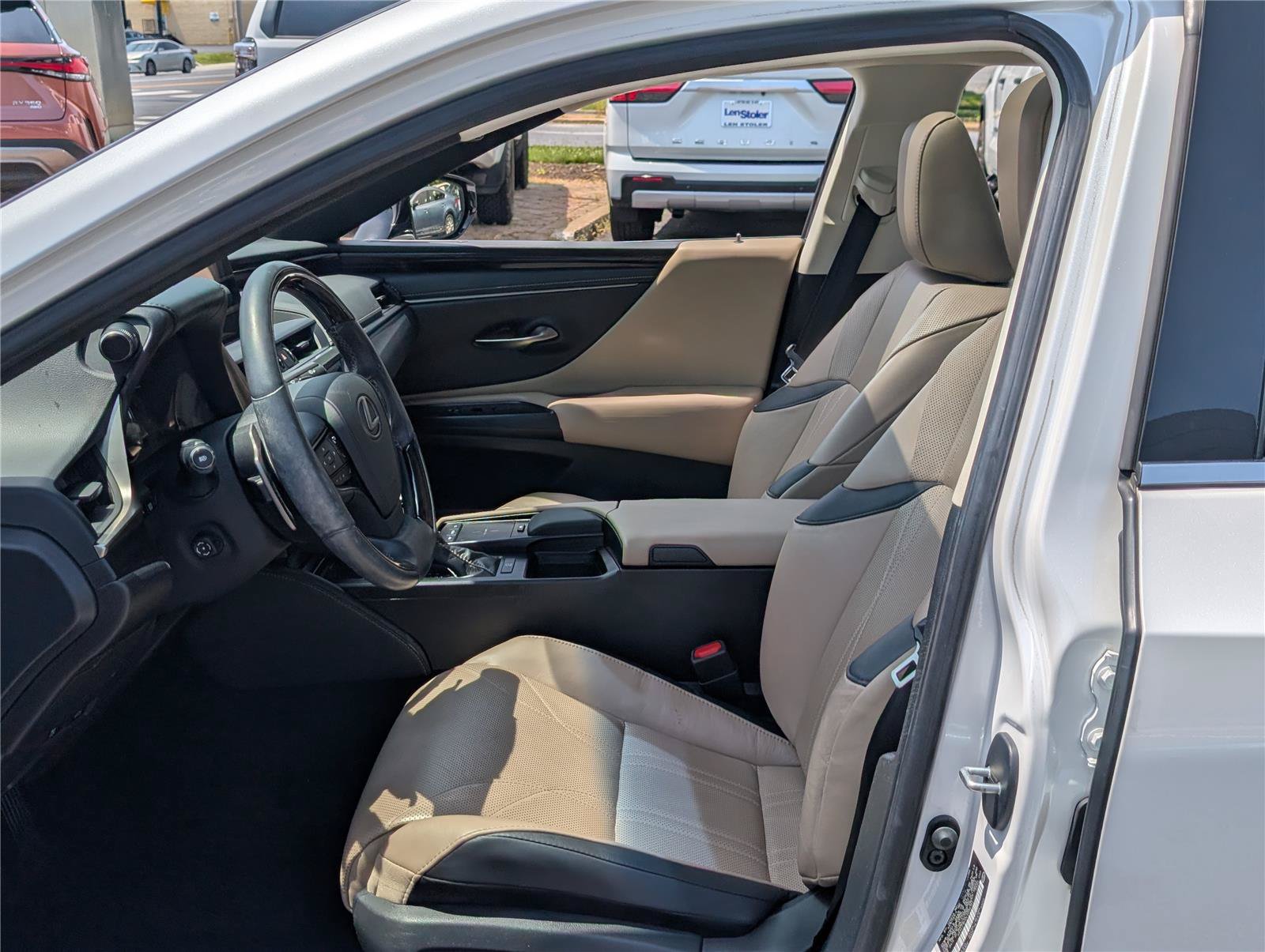 Certified 2020 Lexus ES 350 w/ Accessory Package 2 FWD image 15