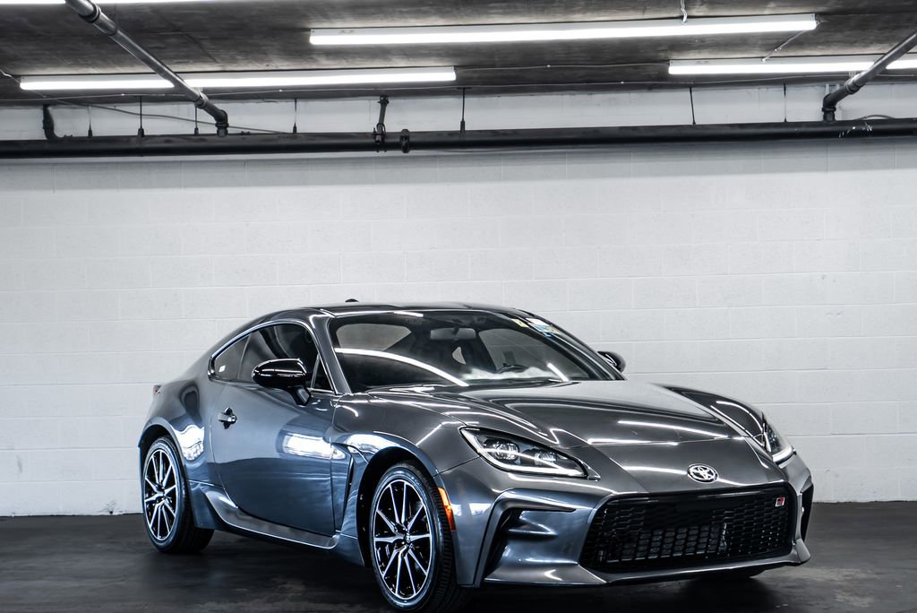 Used 2022 Toyota GR86 image 7