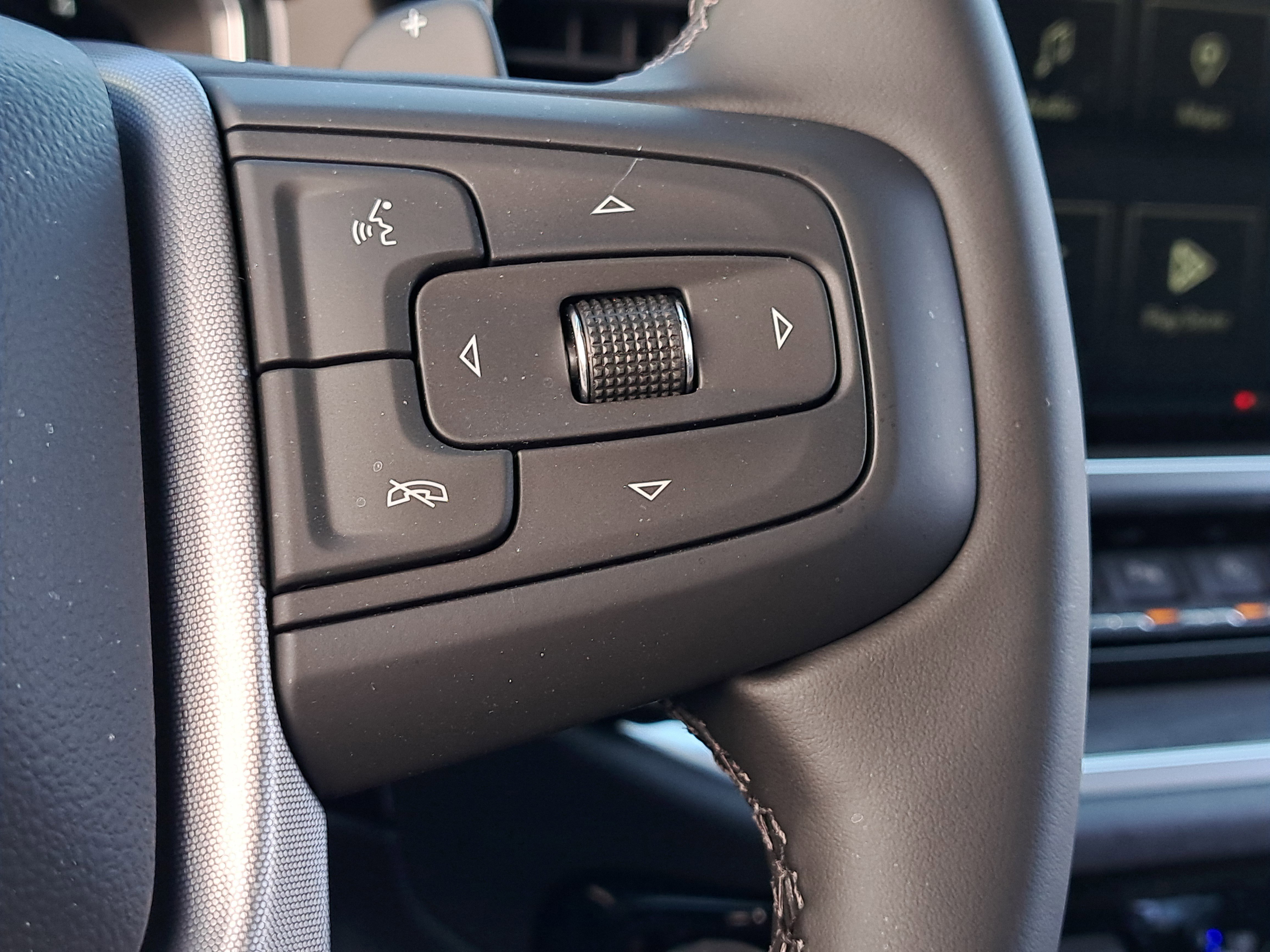 New 2026 GMC Sierra 1500 SLT w/ SLT Premium Plus Package image 25