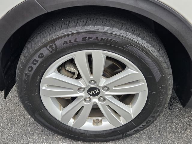 Used 2017 Kia Sportage LX image 16