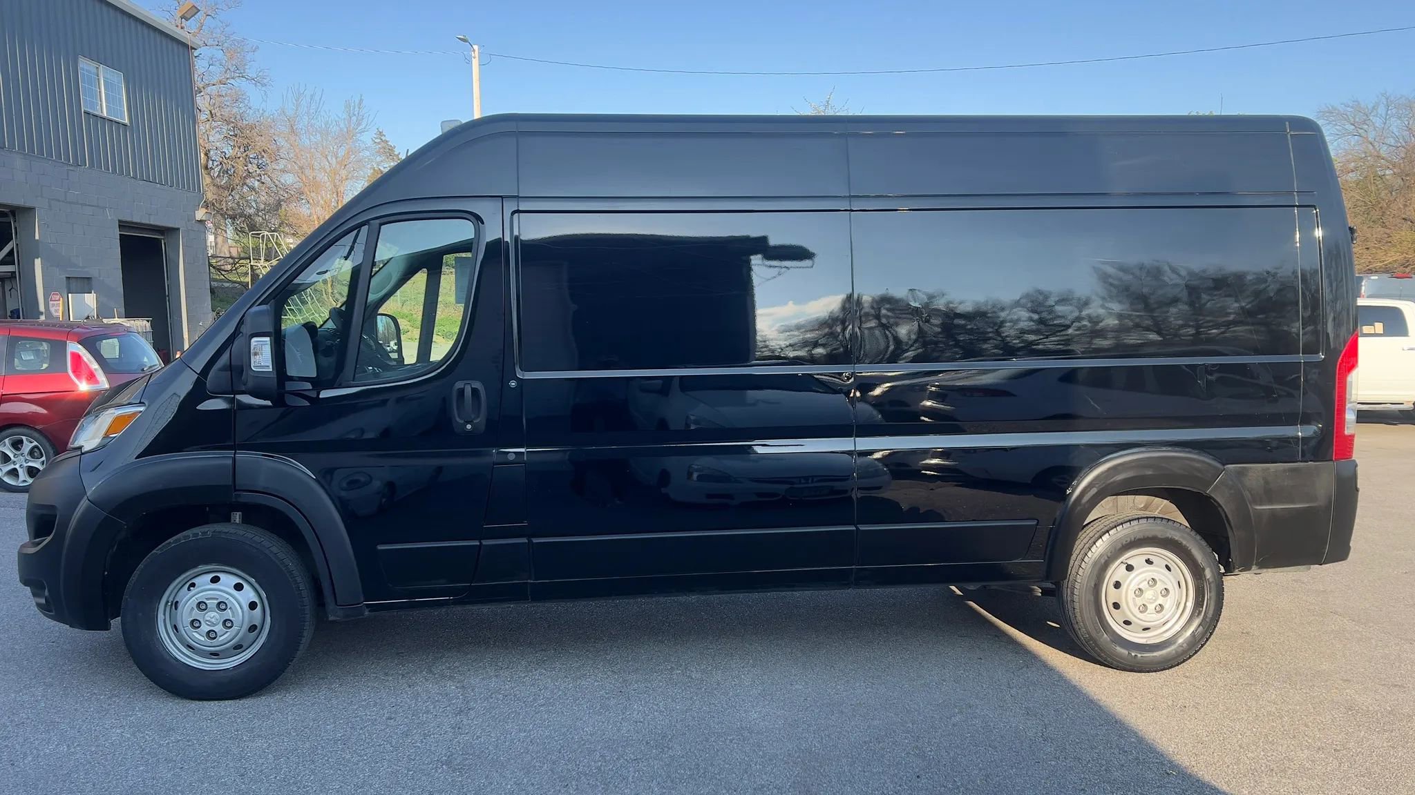 Used 2023 RAM ProMaster 2500 FWD image 6