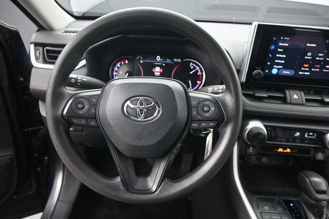 Used 2024 Toyota RAV4 LE FWD image 5