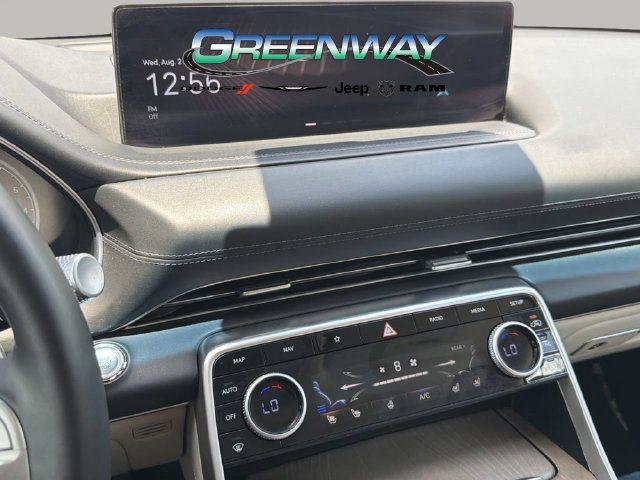 Used 2021 Genesis GV80 2.5T w/ Prestige Package 04 AWD/4WD image 23