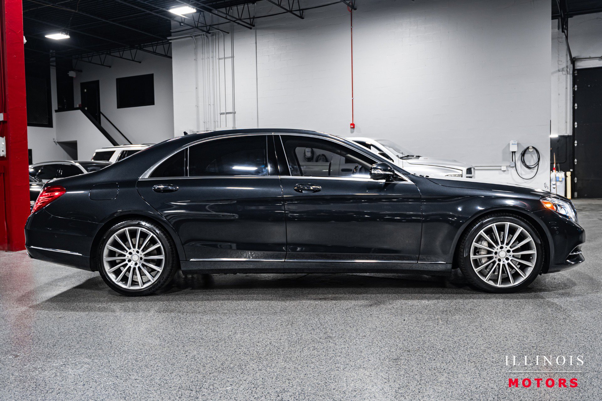 Used 2015 Mercedes-Benz S 550 Sedan w/ Premium 1 Package image 6