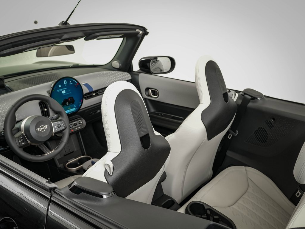 New 2026 MINI Cooper S image 17