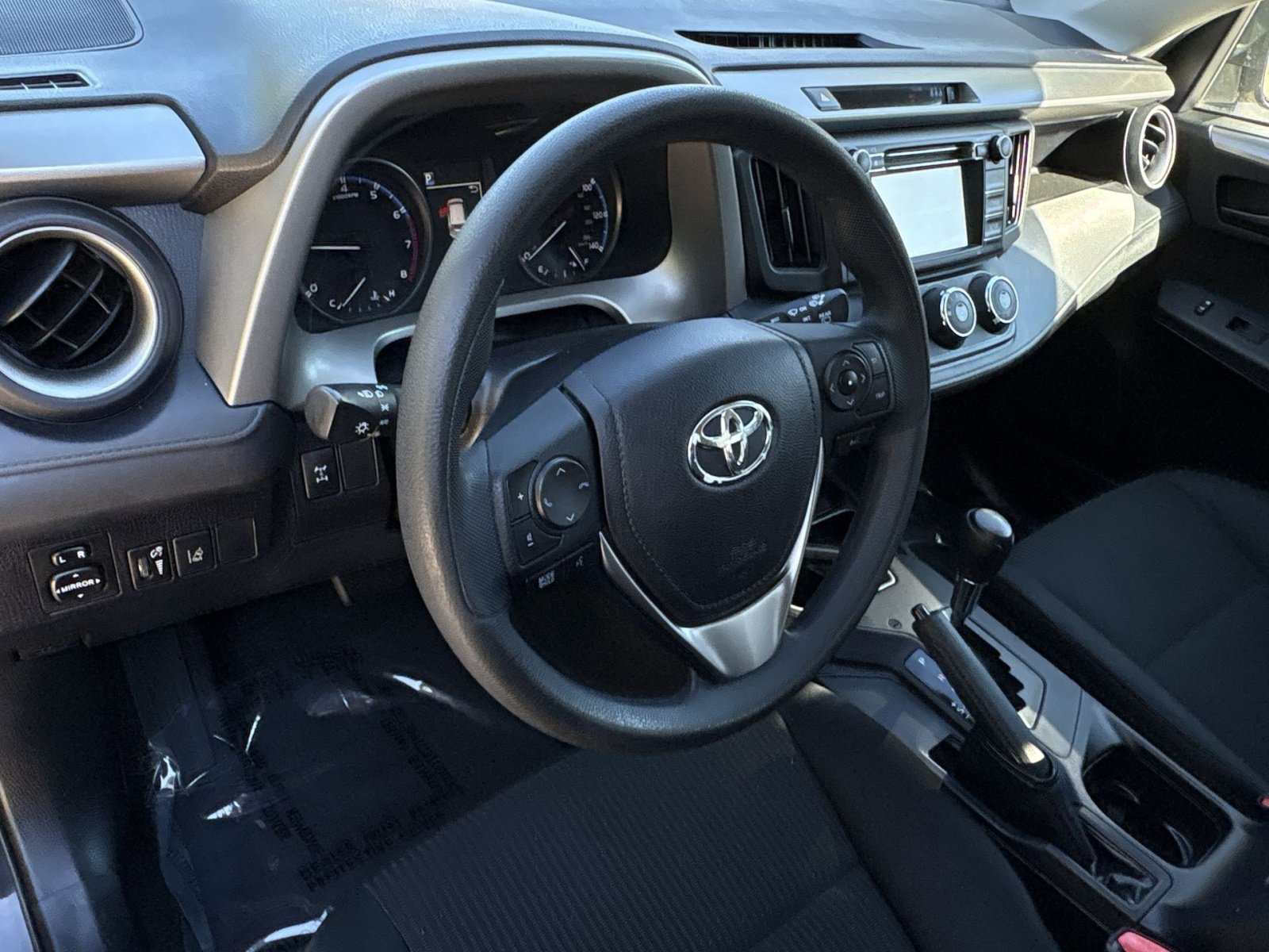 Used 2017 Toyota RAV4 LE w/ All Weather Liner Package AWD/4WD image 18