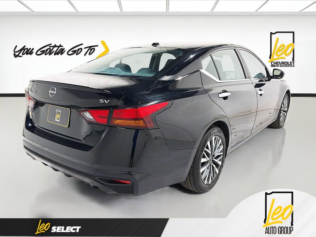 Used 2024 Nissan Altima 2.5 SV image 5