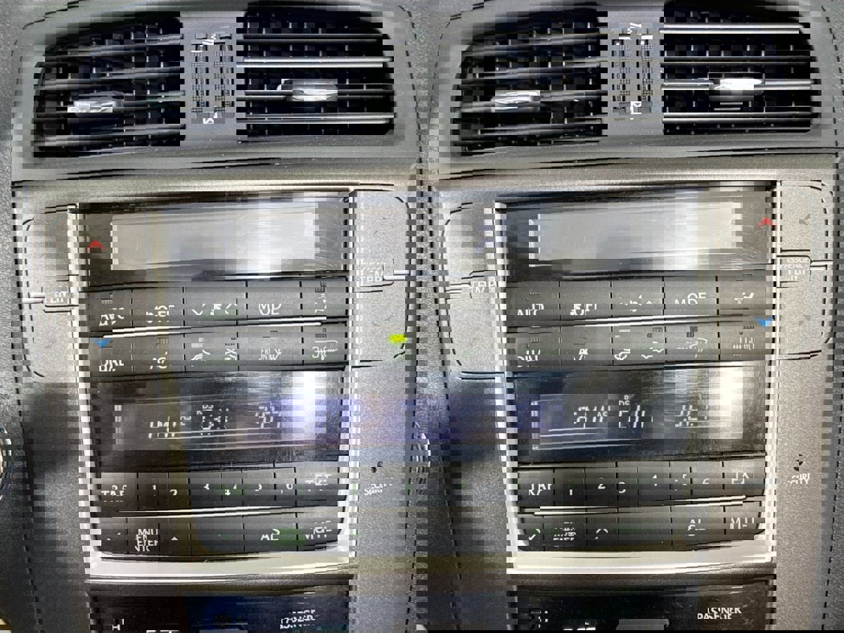 Used 2013 Lexus IS 250C image 15