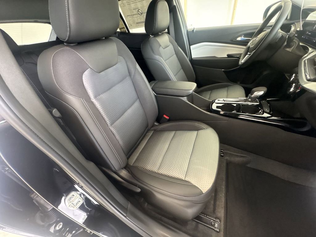 New 2026 Chevrolet Trax LT FWD image 29