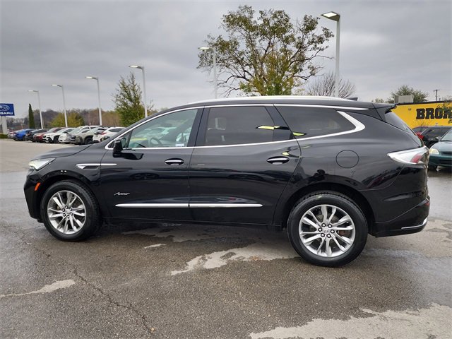 Used 2023 Buick Enclave Avenir w/ Avenir Technology Package image 8