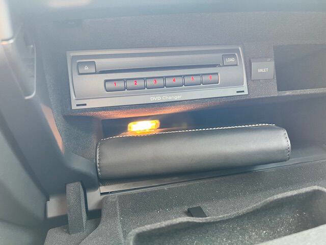 Used 2011 Audi A8 L 4.2 image 16