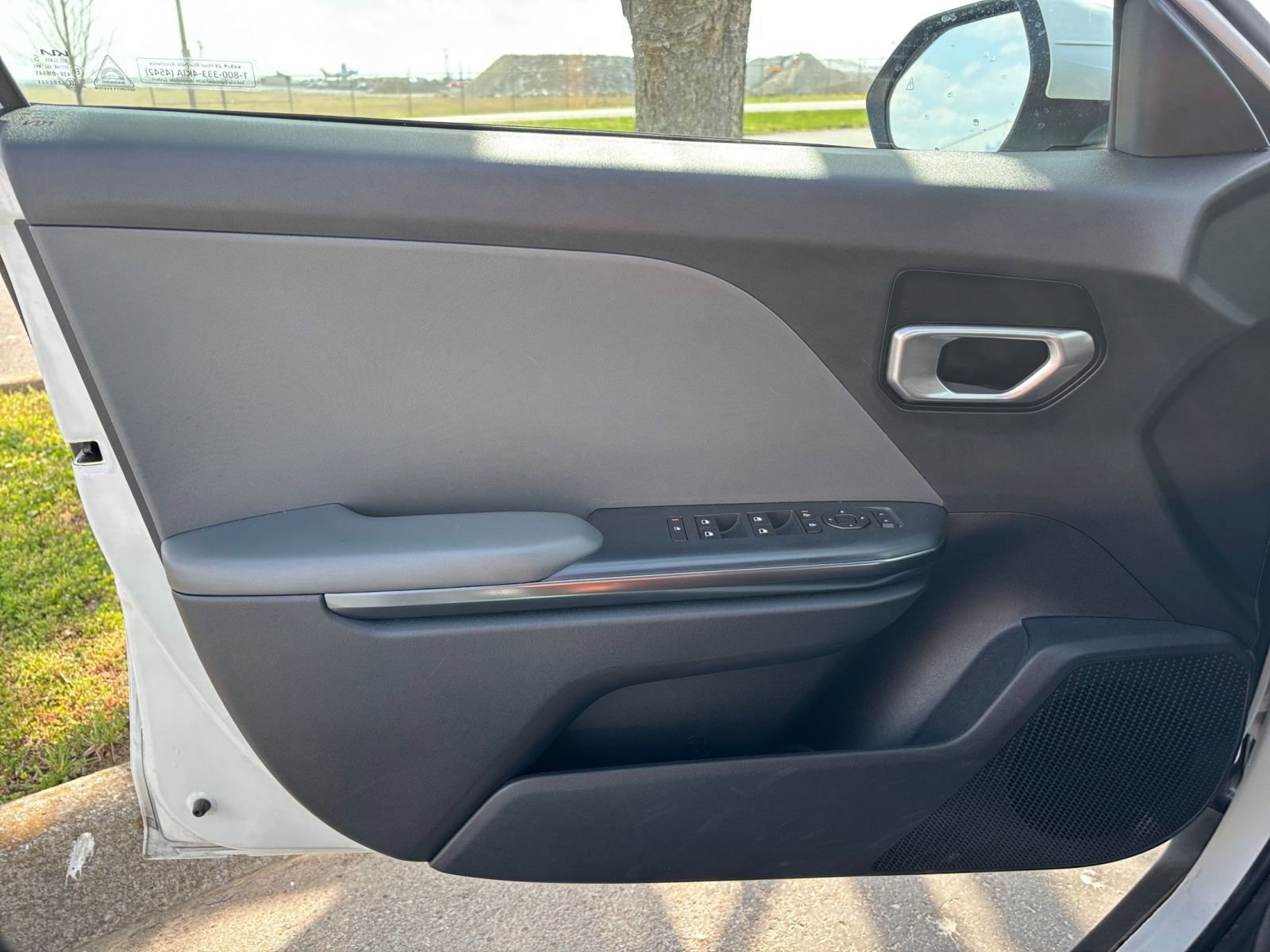 Used 2025 Kia K4 FWD image 18