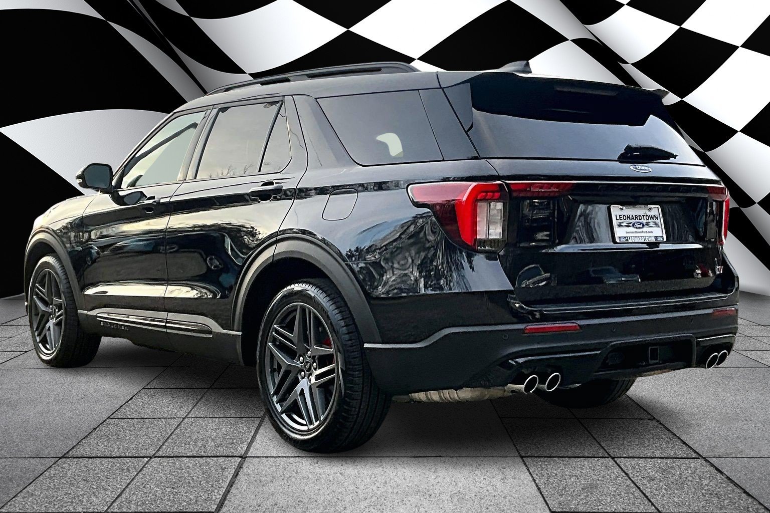 Used 2025 Ford Explorer ST AWD/4WD image 11