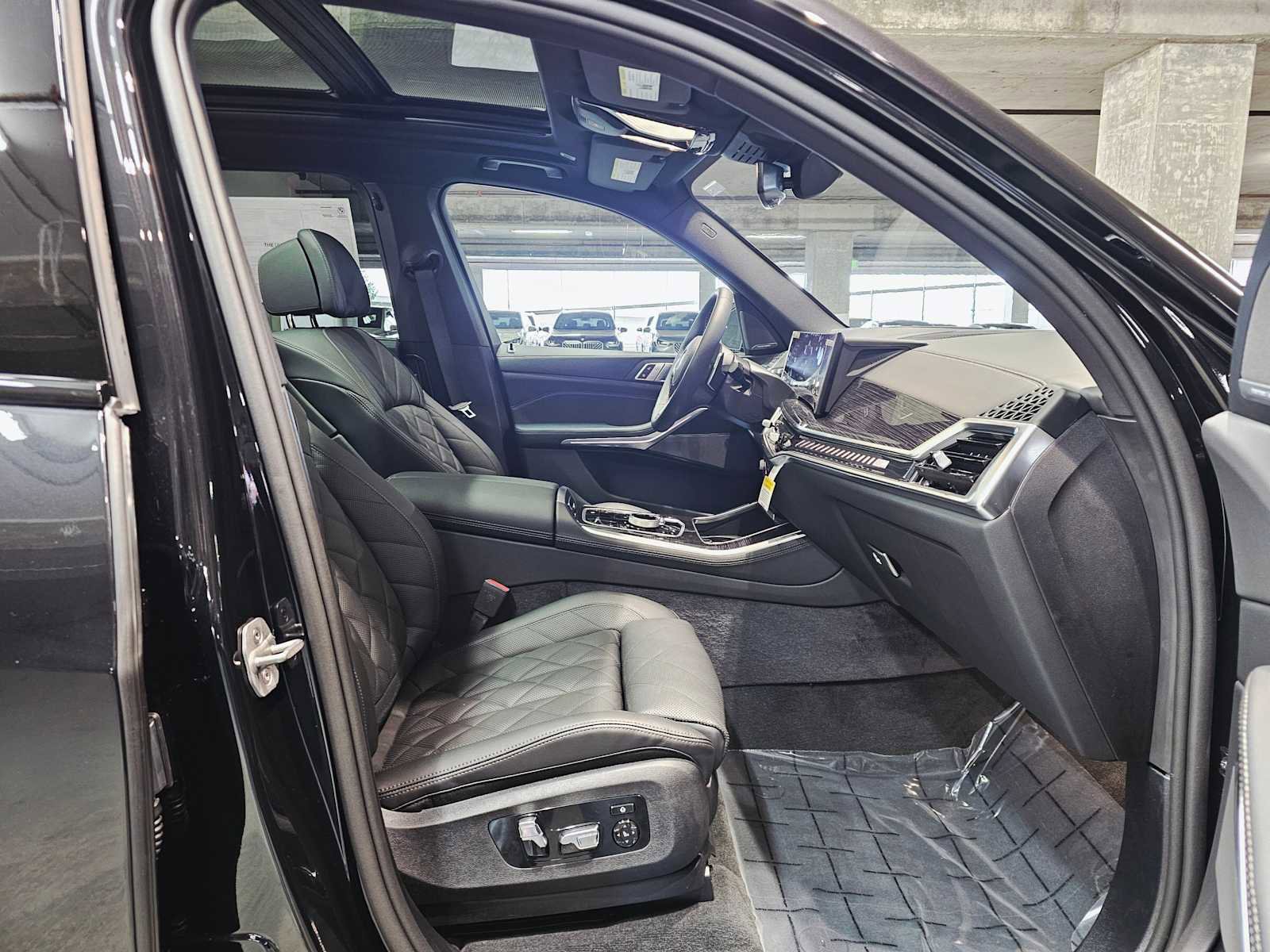 New 2026 BMW X5 M60i image 27