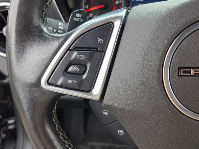Used 2020 Chevrolet Camaro LT w/ Technology Package image 25