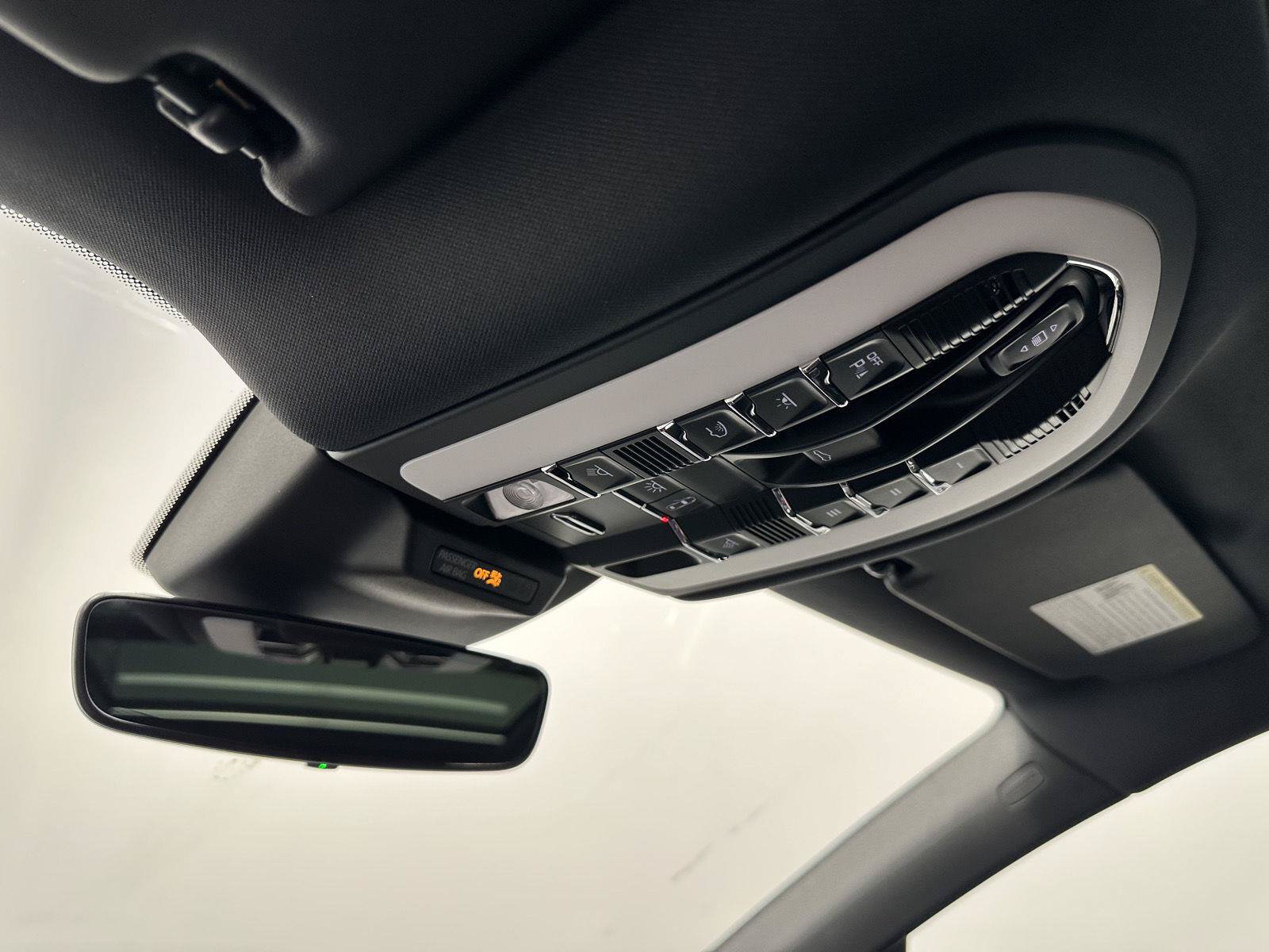 New 2026 Porsche Macan AWD/4WD image 32