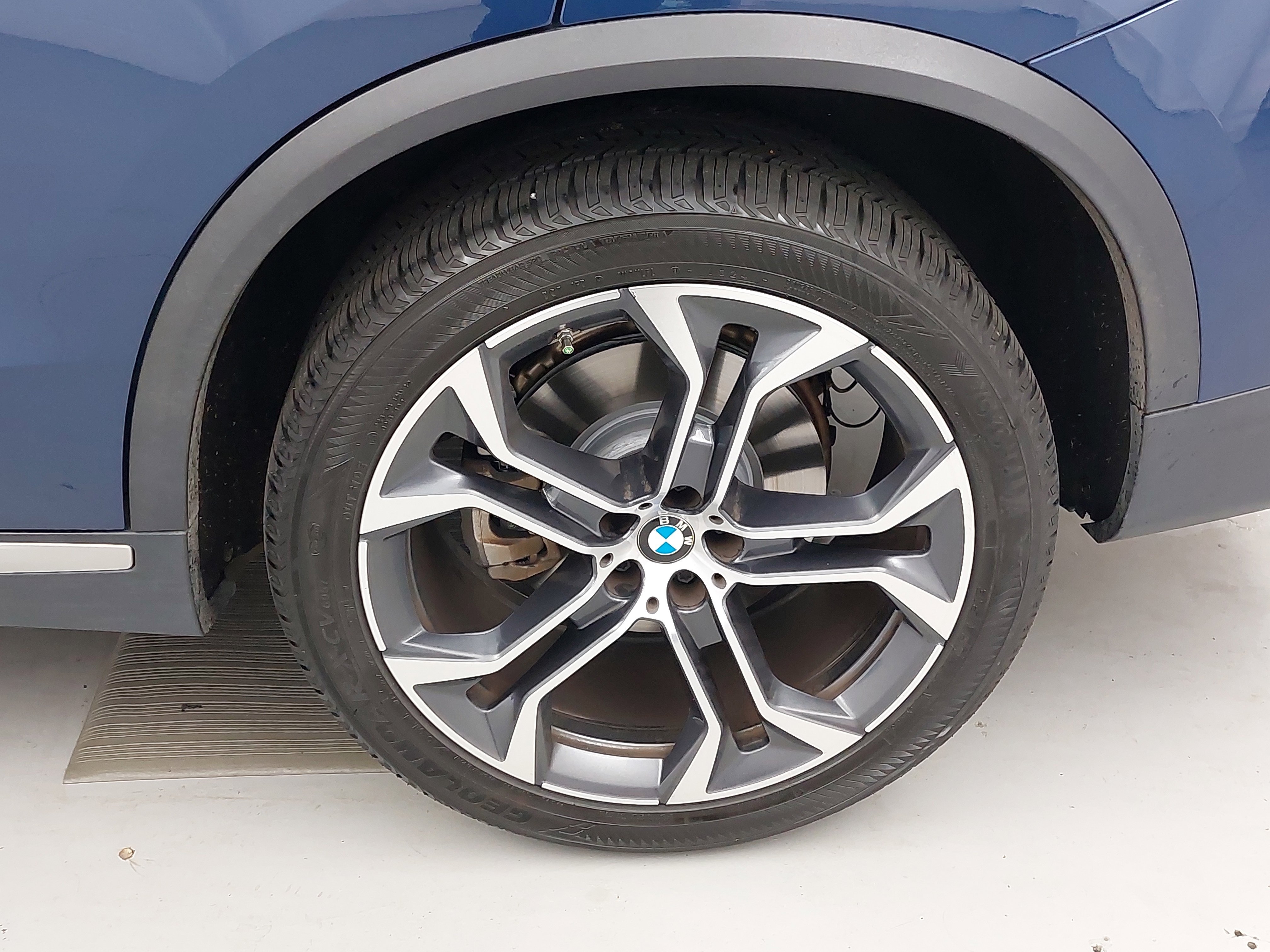 Used 2022 BMW X5 xDrive40i w/ Premium Package image 35