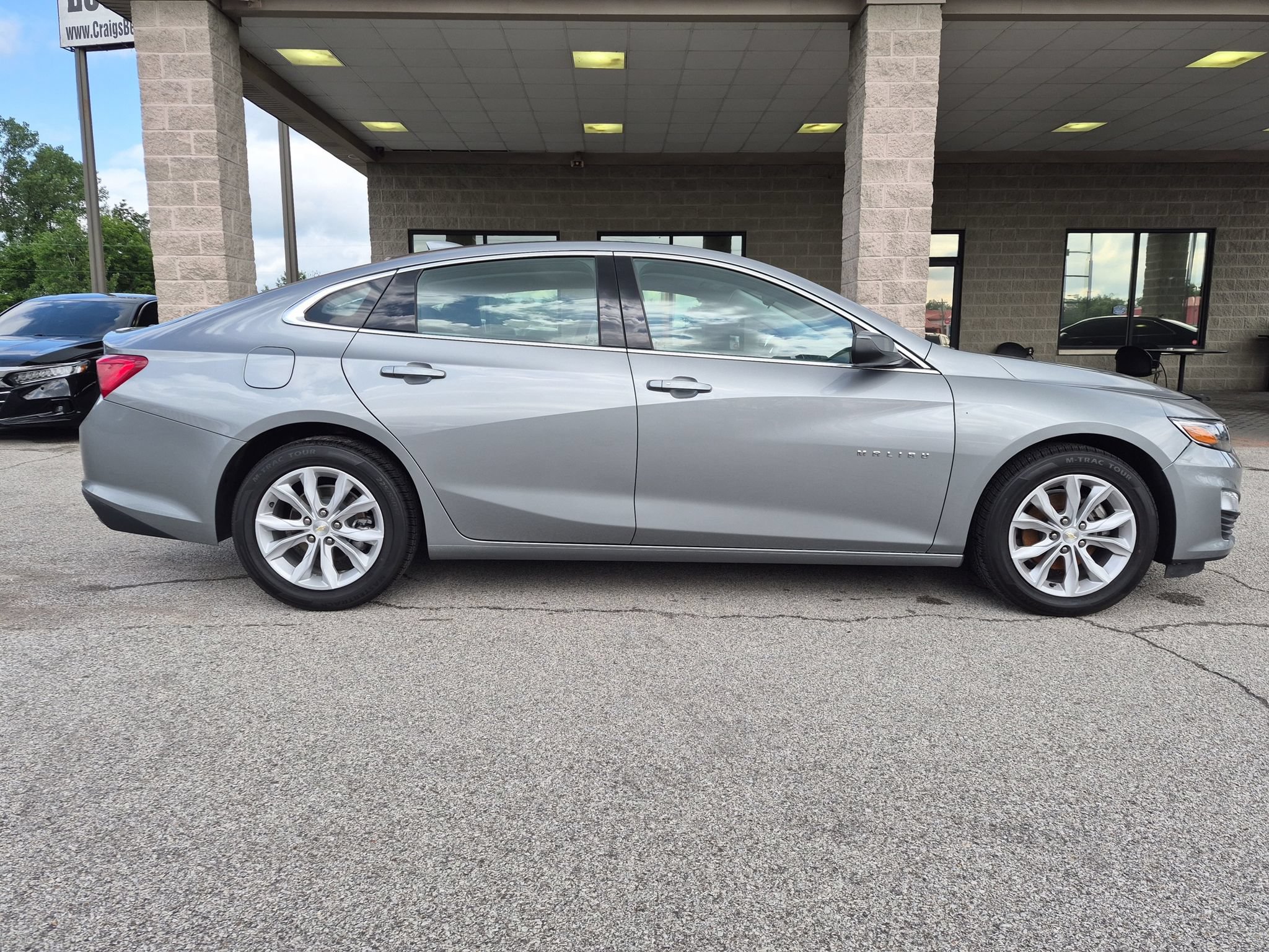 Used 2023 Chevrolet Malibu LT FWD image 5