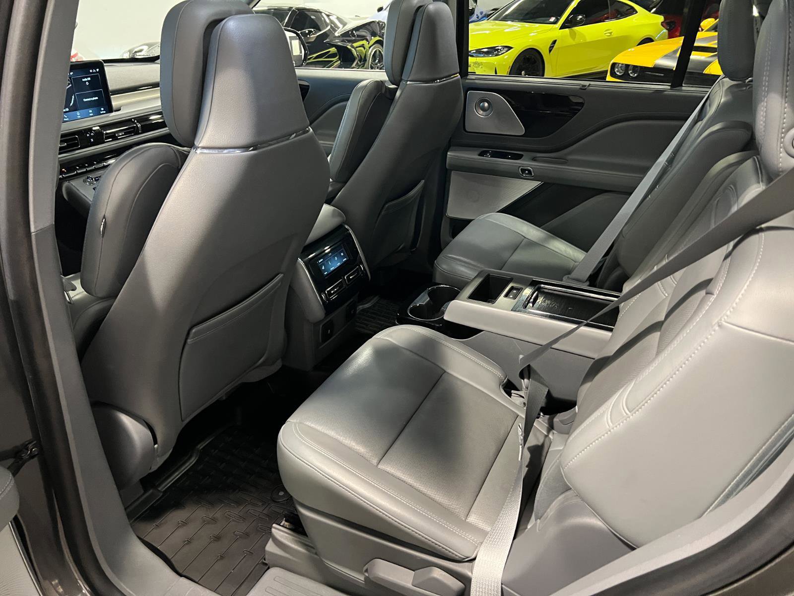 Used 2020 Lincoln Aviator Reserve w/ Equipment Group 202A image 31