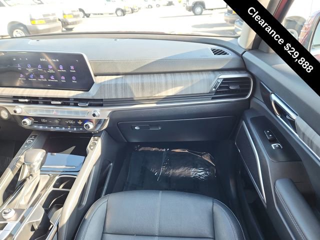 Used 2023 Kia Telluride EX w/ EX Captain's Chair Package image 19