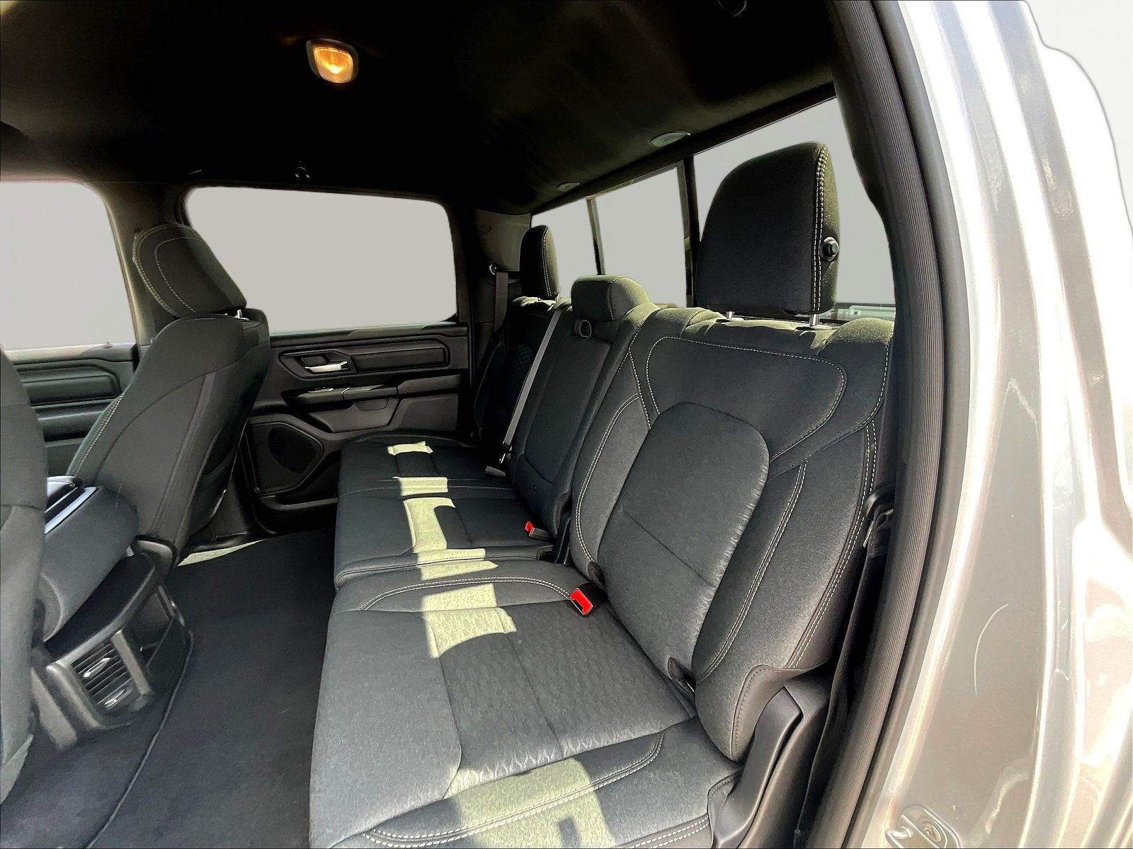 New 2026 RAM 1500 Express AWD/4WD image 18