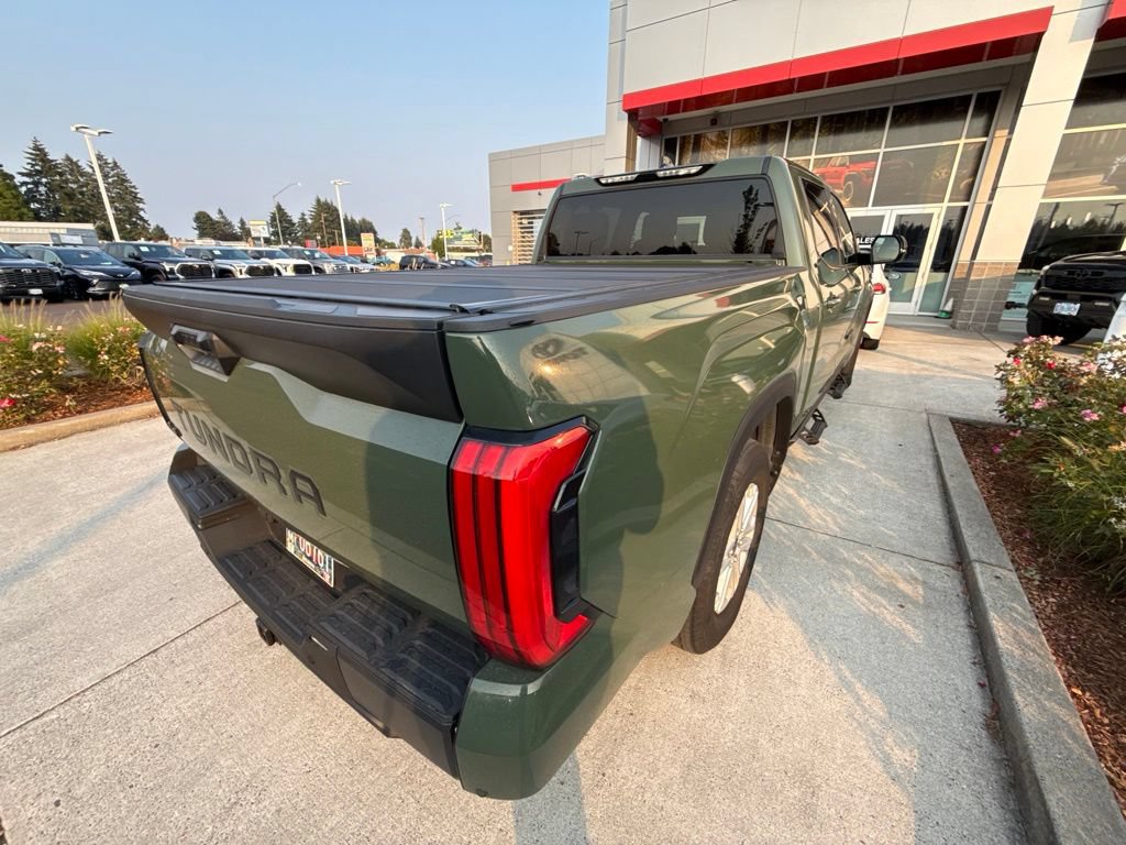 Used 2022 Toyota Tundra SR5 w/ SR5 Premium Package AWD/4WD image 5
