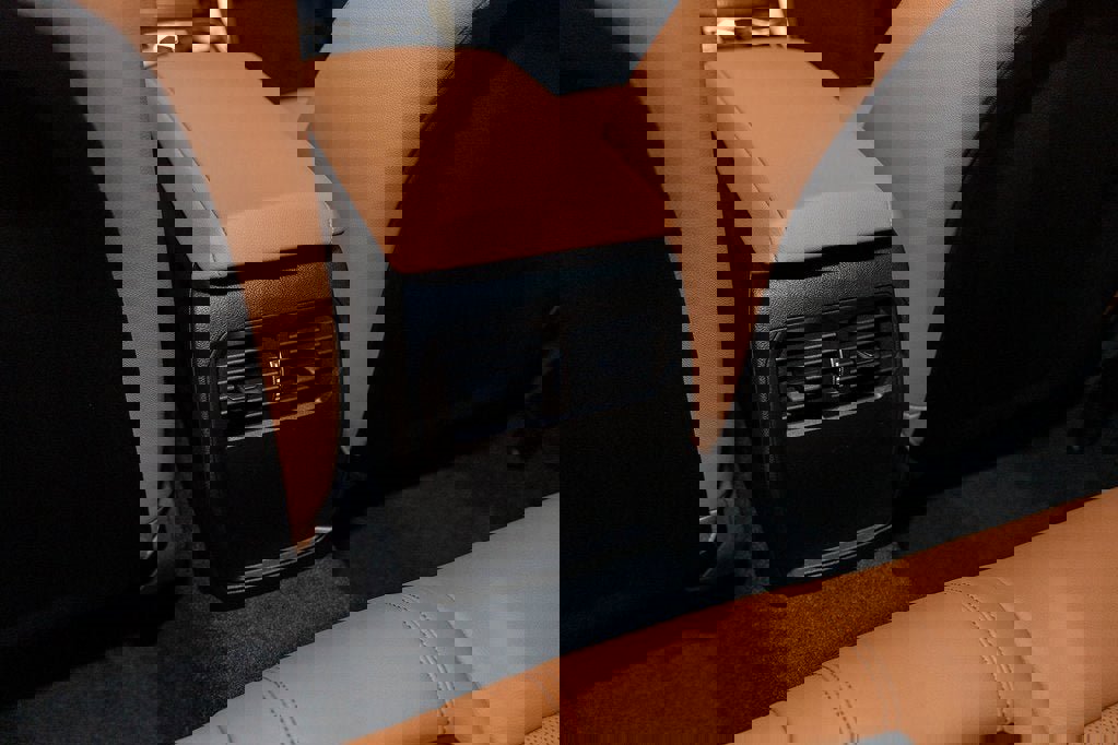 New 2026 BMW 230i xDrive Coupe w/ Premium Package image 34