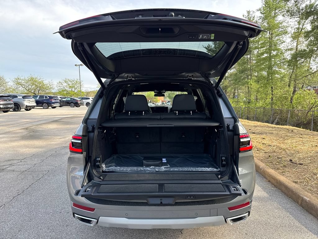 New 2026 BMW X7 xDrive40i AWD/4WD image 27
