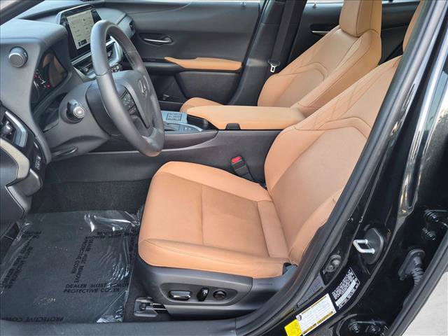 Used 2024 Lexus UX 250h FWD w/ Premium Package image 16