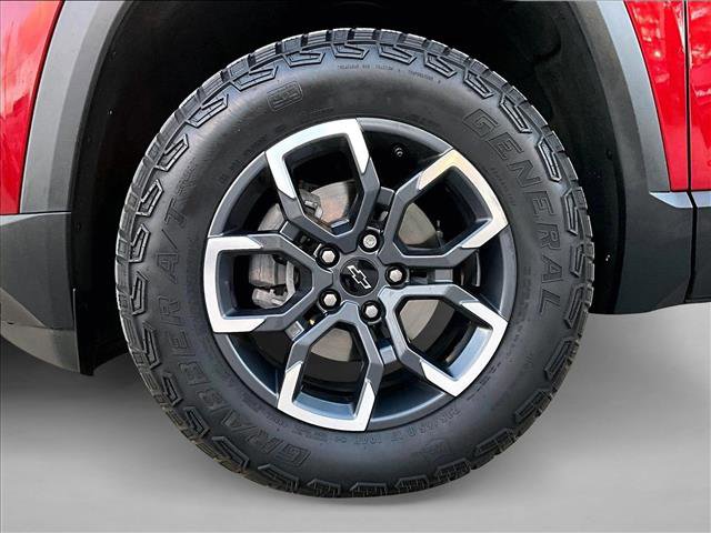 Certified 2025 Chevrolet Equinox ACTIV image 10