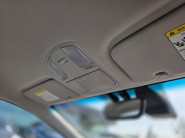 Used 2022 Hyundai Ioniq SEL image 12