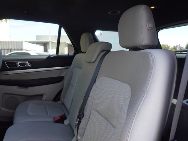 Used 2019 Ford Explorer XLT w/ Class III Trailer Tow Package FWD image 24