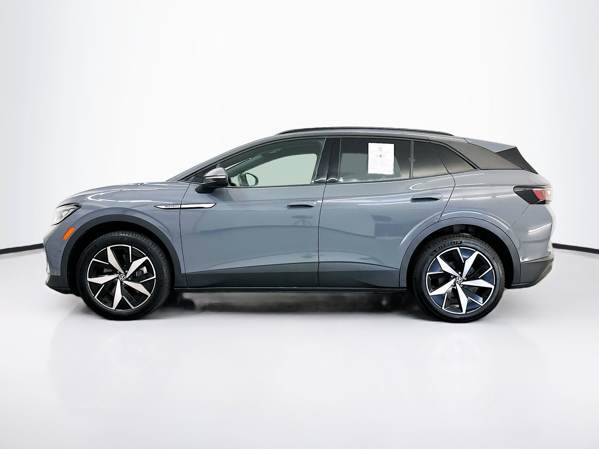 Used 2023 Volkswagen ID.4 Pro S AWD/4WD image 4