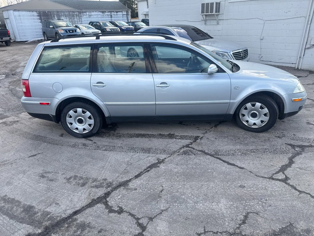Used 2002 Volkswagen Passat GLS image 4