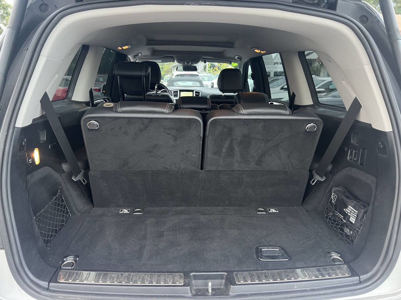 Used 2016 Mercedes-Benz GL 450 4MATIC image 17