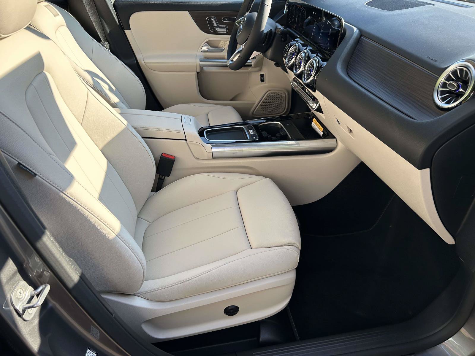 New 2026 Mercedes-Benz GLA 250 4MATIC image 42