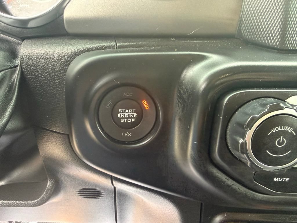 Used 2023 Jeep Wrangler Unlimited Sport AWD/4WD image 34