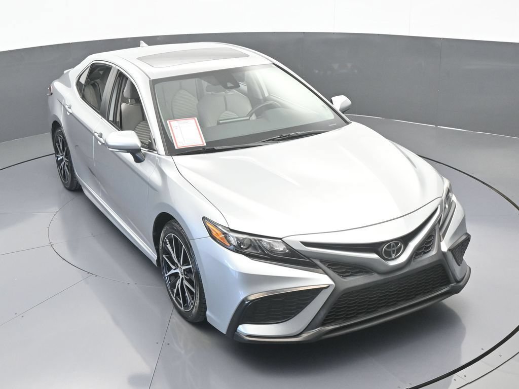 Used 2021 Toyota Camry SE w/ Cold Weather Package AWD/4WD image 51