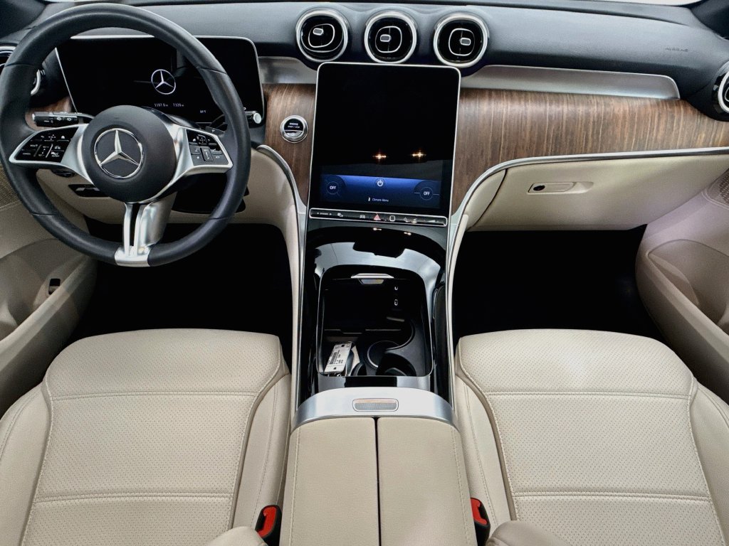 Certified 2026 Mercedes-Benz GLC 300 image 13