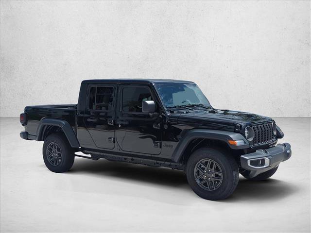 Used 2025 Jeep Gladiator Sport AWD/4WD image 3