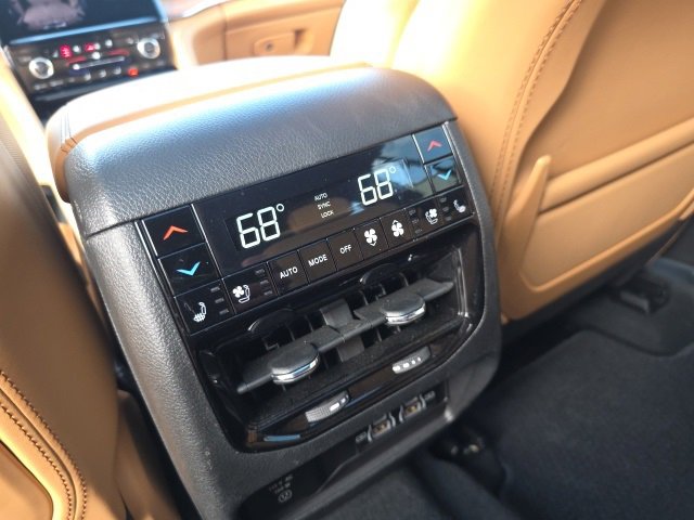 Used 2024 Jeep Grand Cherokee L Summit image 44