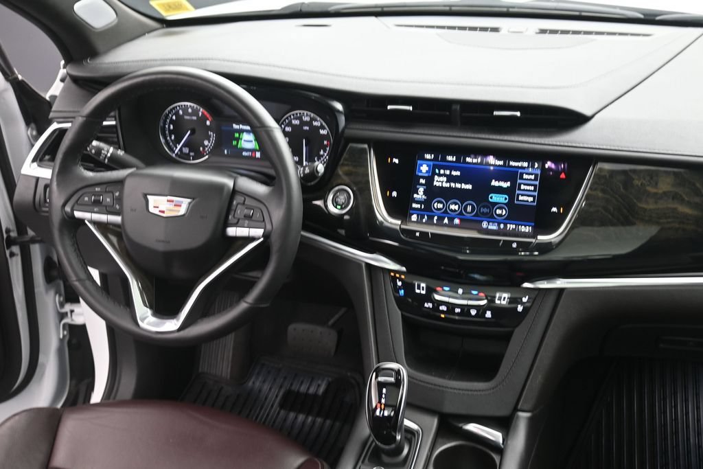 Certified 2024 Cadillac XT6 Premium Luxury AWD/4WD image 14