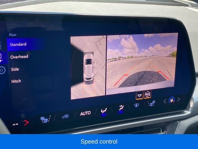 Certified 2024 Chevrolet Equinox EV RS FWD image 12
