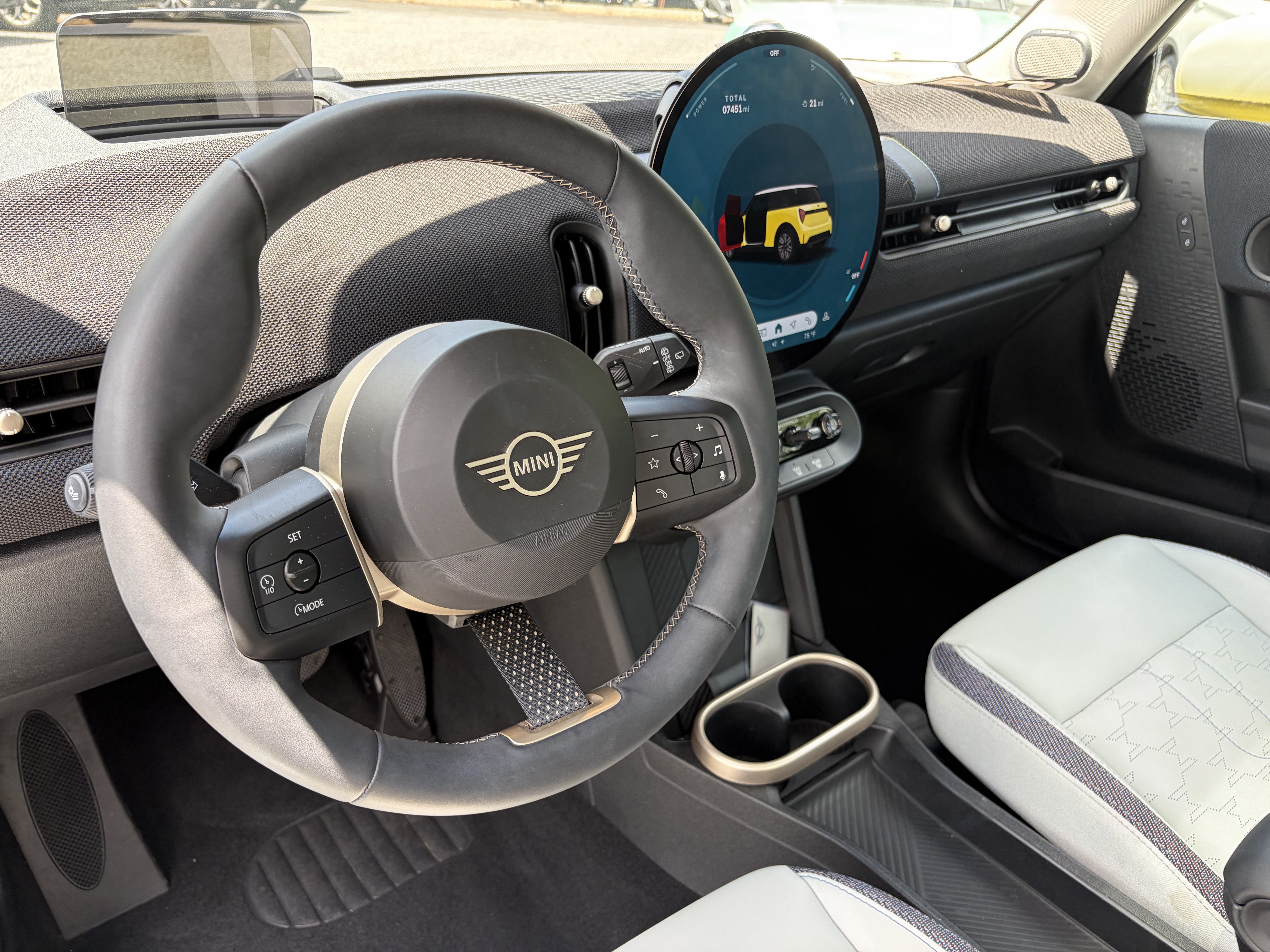 Used 2025 MINI Cooper S FWD image 12