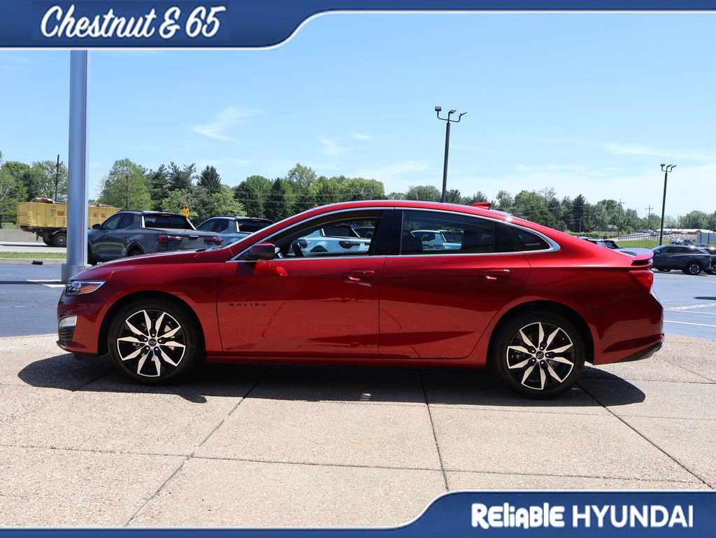 Used 2023 Chevrolet Malibu RS image 3