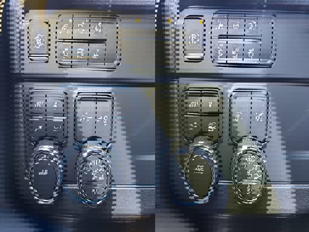 New 2026 Chevrolet Suburban Premier image 19