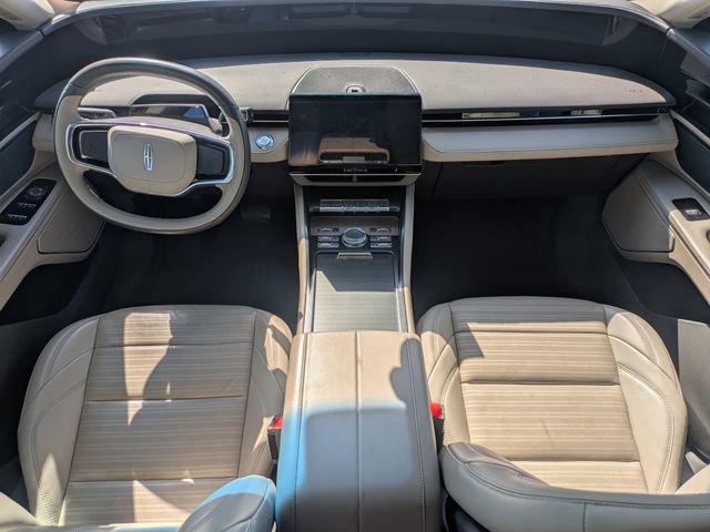 Used 2024 Lincoln Nautilus Reserve image 16
