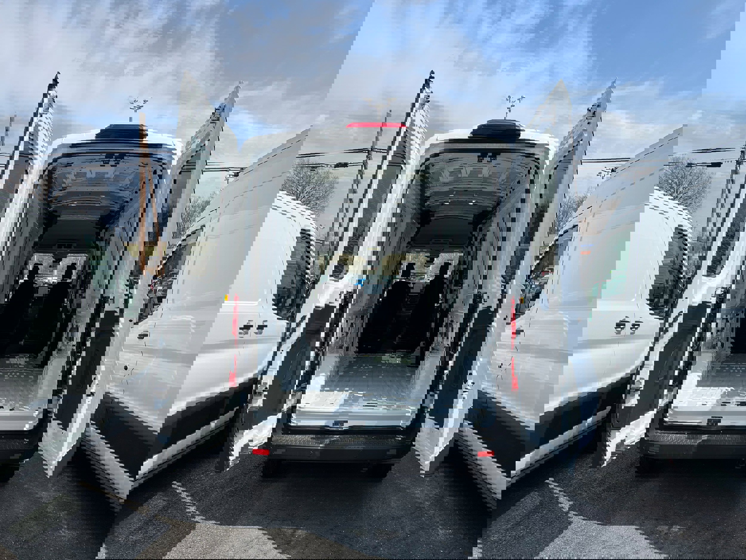 New 2026 Ford Transit 250 148 Medium Roof image 12
